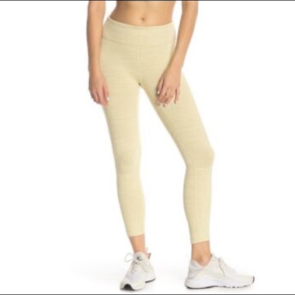 Outdoor Voices Yellow 3/4 Length Warm Up Leggings S